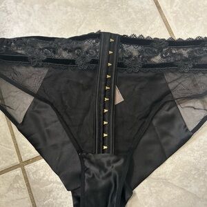 Victoria's Secret Black Lace and Mesh Panties button up large NWT